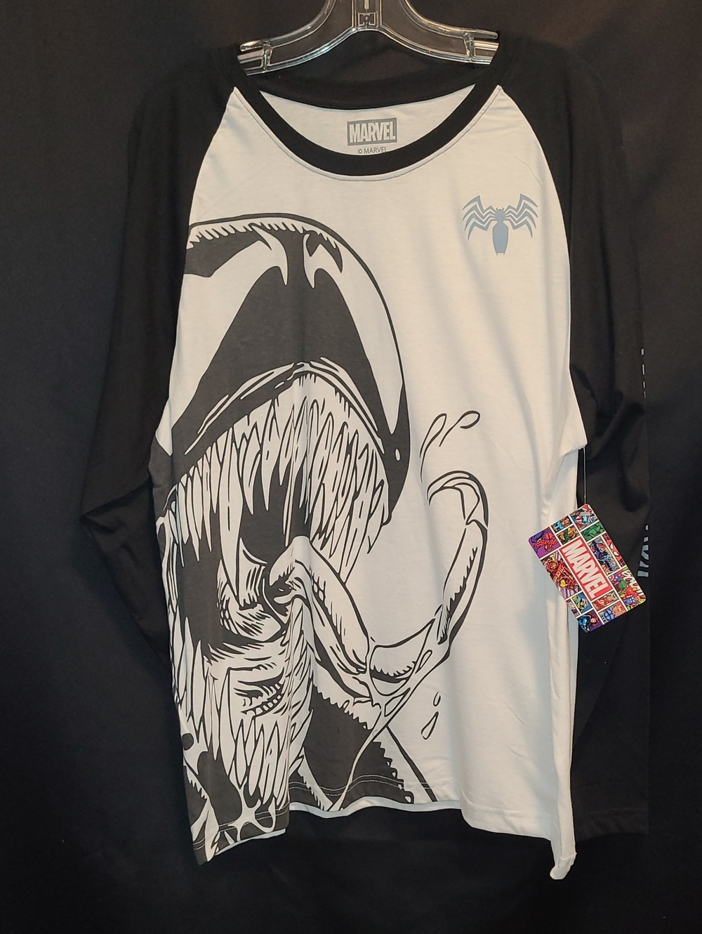 Marvel ' Venom Graphic Raglan Shirt - Black & White Long Sleeve SZ LG